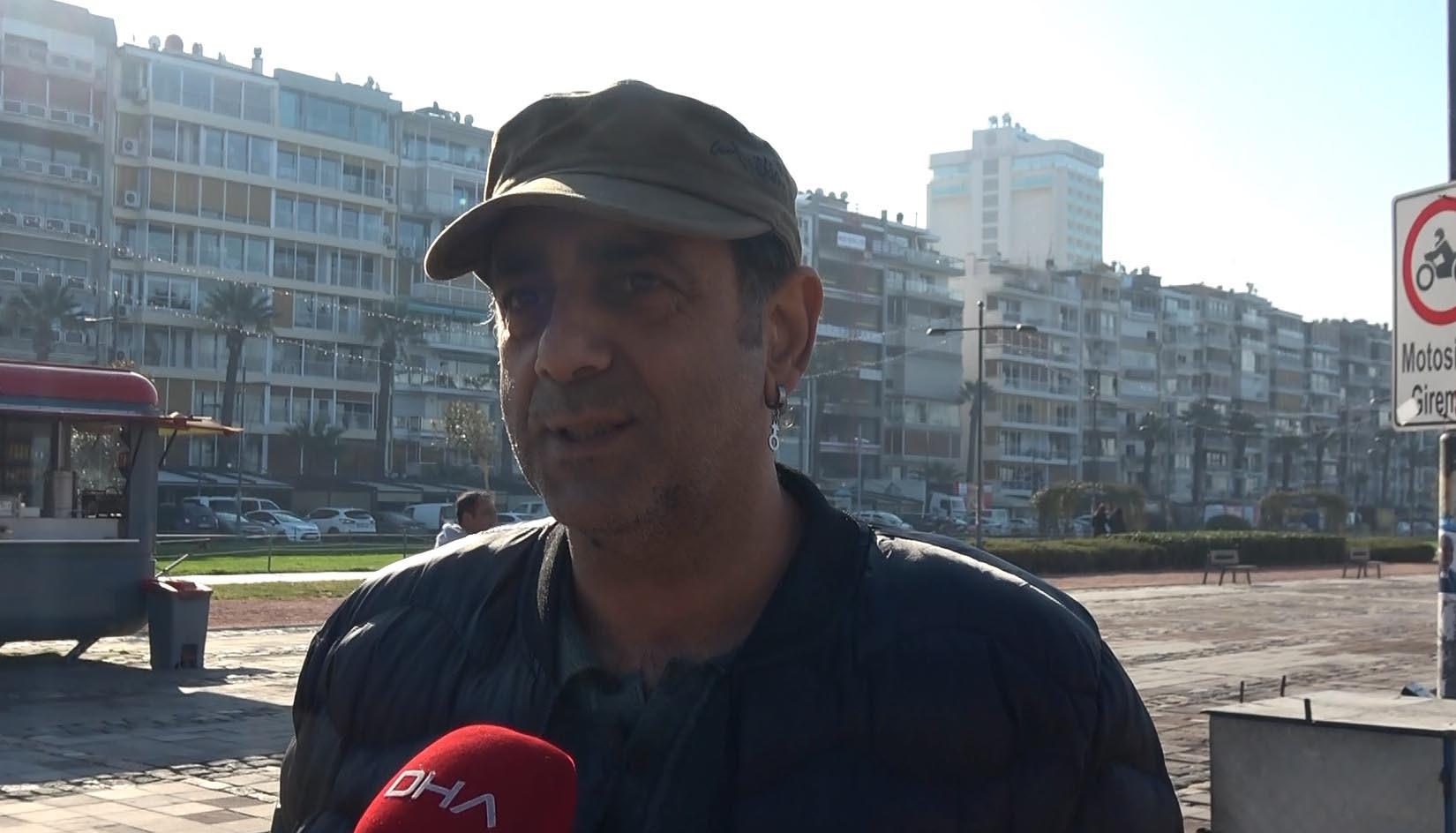 İzmir'de iki feribot için açılan isim anketinde 'Fethi Sekin' tartışmasına İzmirli vatandaşlardan tepki.