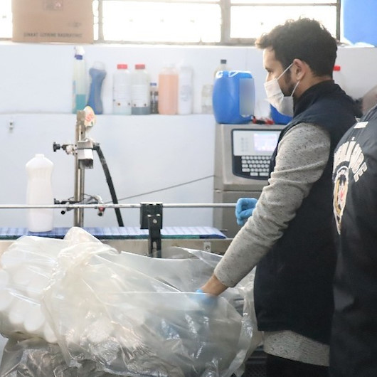 3 katlı sahte deterjan üretim tesisinde şaşırtan sistem