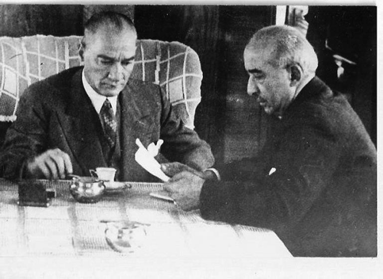 Mustafa Kemal Atatürk ve İsmet İnönü