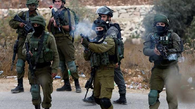 إصابة عشرات الفلسطينيين بمواجهات مع جيش الاحتلال الإسرائيلي 