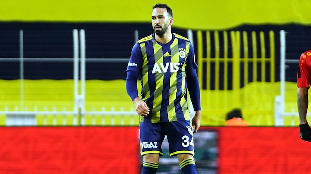 Adil Rami, yaşadığı sakatlıklar sebebiyle Fenerbahçe'de bir türlü beklentileri karşılayamamıştı. 