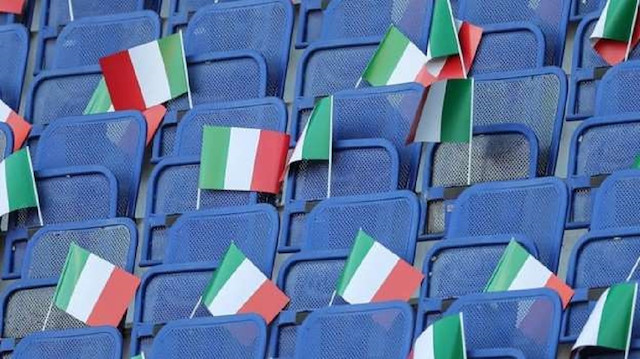 İtalya'da dün alt liglerde oynanacak maçlar da erteleme olmuştu.