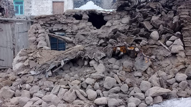 İran'daki deprem Van'ı vurdu: 9 kişi hayatını kaybetti