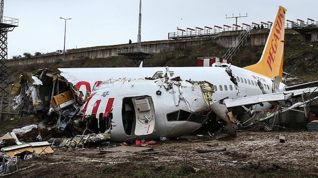 Pegasus uçağının kaza yapması sonucu 3 kişi hayatını kaybetmişti. 