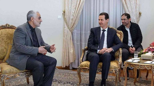 مسؤول إيراني سابق: سليماني منع الأسد من الاستقالة