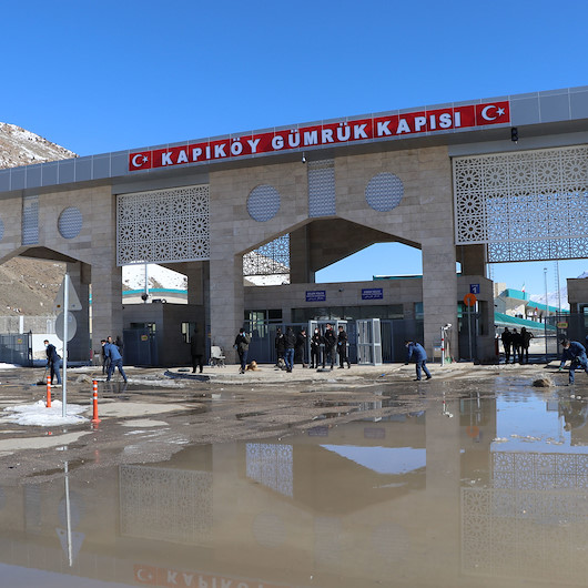 Kapıköy Gümrük Kapısına sahra hastanesi kuruluyor: Türk vatandaşlar sahra hastanesinde gözetim altında tutulacak
