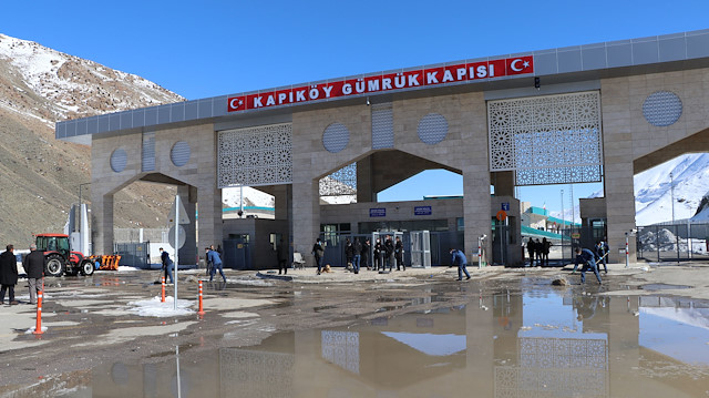 Kapıköy Gümrük Kapısı'na sahra hastanesi kuruluyor: Türk vatandaşlar sahra hastanesinde gözetim altında tutulacak