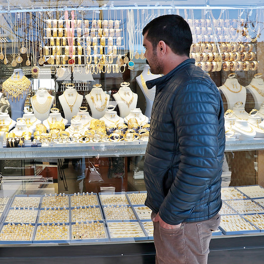 Altın fiyatları, düğün yapacakları düşündürüyor