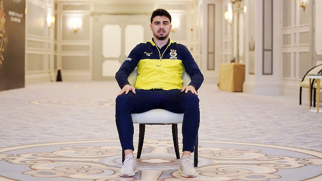 Ozan Tufan'ın Fenerbahçe ile 2023 yılına kadar sözleşmesi bulunuyor.