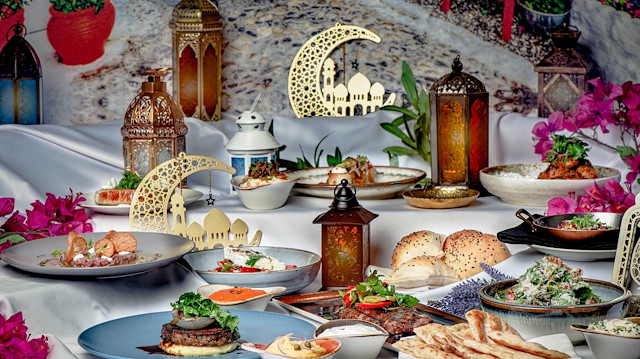 Ramazanda nasıl beslenmeliyiz? Oruç tutarken vücut dengesini korumanın 8 altın kuralı