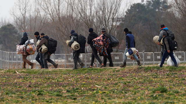 Mültecilerin Edirne'de geçişleri sürüyor.