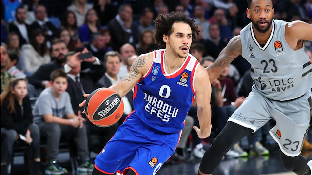 Shane Larkin geçtiğimiz günlerde Türk vatandaşlığına geçmişti.