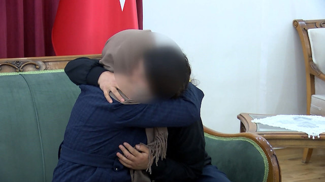 PKK'da çözülme devam ediyor: Bir anne daha 5 yıl sonra evladına kavuştu