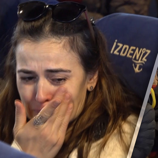 Vapurda İstiklal Marşı sürprizi yolcuları ağlattı