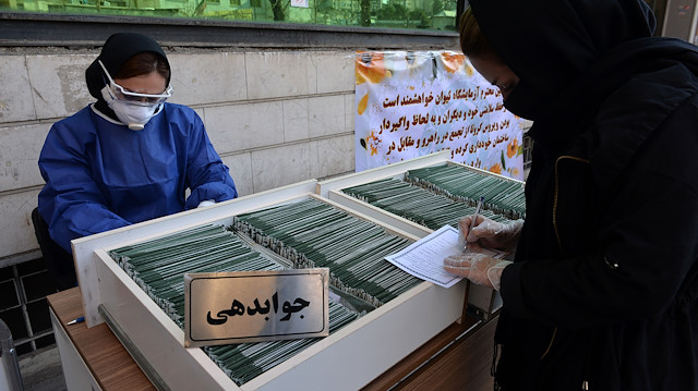 İran'da koronavirüs nedeniyle ölümler artıyor.