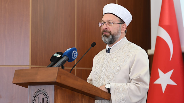 Diyanet İşleri Başkanı Ali Erbaş 'Tedbir Mümin'den Takdir Allah'tandır' başlıklı hutbe verecek.