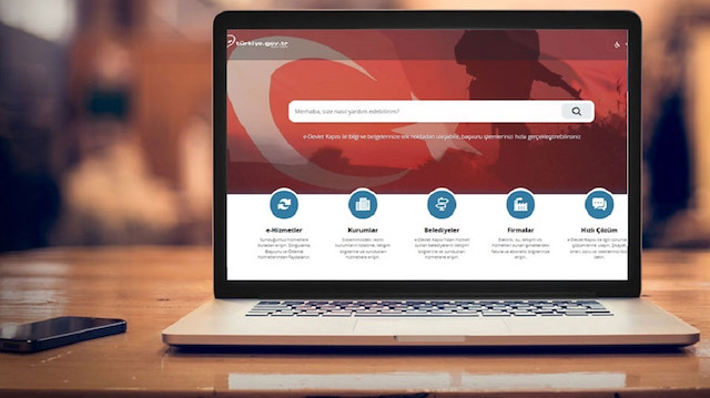 e-Devlet'ten 5 bin hizmet karşılanabiliyor.