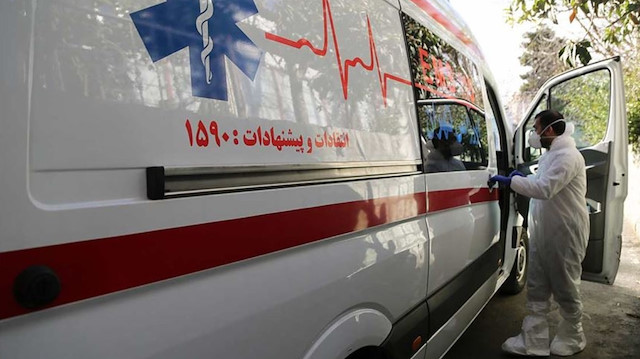 İran'da dün itibarıyla koronavirüsten bin 135 hayatını kaybetti. 