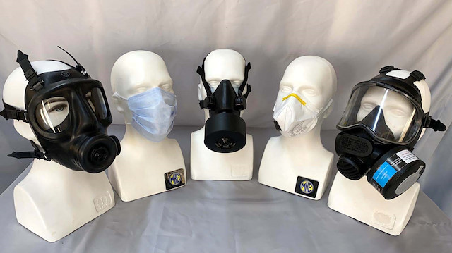 Uzmanlar hasta kişinin maske takmasının önemli olduğunu söylüyor. 