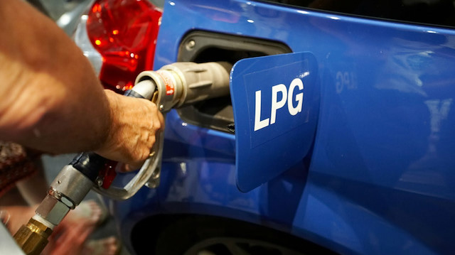 Benzin ve motorinden sonra LPG fiyatlarına ay sonunda 70 kuruşluk bir indirim yapılması bekleniyor.