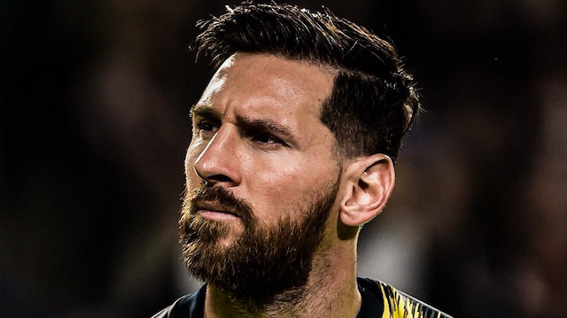 Uzun yıllardır Barcelona'da forma giyen Lionel Messi, kulübünün yaşayan efsaneleri arasında görülüyor.