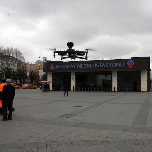 Polisten vatandaşlara drone ile evde kalın uyarısı