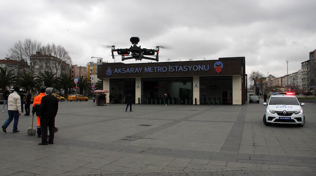 Polisten vatandaşlara drone ile 'evde kalın' uyarısı