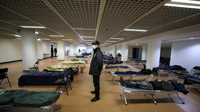 Fransa'da 1331 kişi virüs nedeniyle hayatını kaybetti.