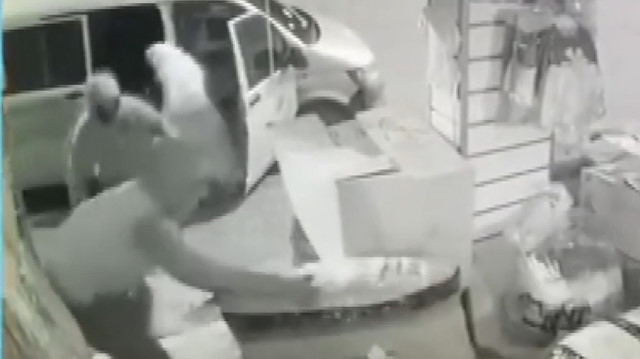 Mahalle bekçilerinin dikkati hırsızlığı önledi