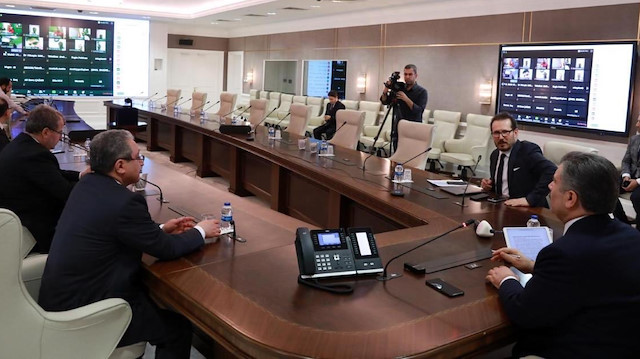 Sağlık Bakanı Fahrettin Koca il sağlık müdürleriyle toplantı yaptı.