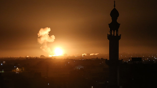 Israeli warplanes strike Gaza

