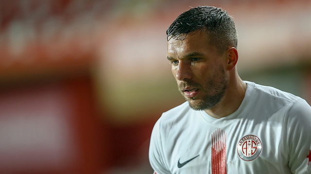 Alman yıldız Lukas Podolski, sezon ortasında Japonya'dan ayrılarak Antalyaspor'a imza atmıştı.