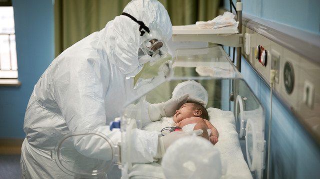 6 Mart'ta Wuhan Çocuk Hastanesinde koronavirüslü yeni bir bebek dünyaya gelmişti.. 
