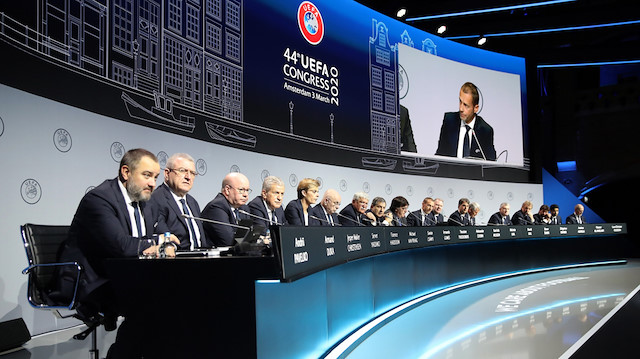UEFA, üye ülkelerle video konferans görüşmesi yapacak.