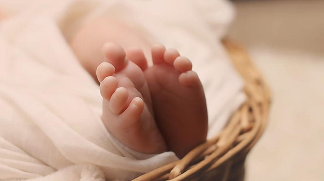 İran’da yeni doğan bir bebekte koronavirüs çıktı