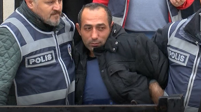 Ceren Özdemir, cezaevi firarisi Özgür Arduç tarafından bıçaklanarak öldürüldü. 