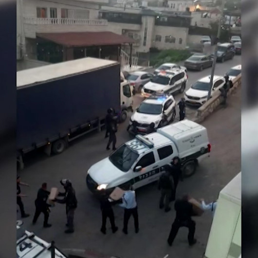 İşgalci İsrail, Filistinlilerin ihtiyaç sahipleri için topladığı gıda yardımlarını böyle gasp etti