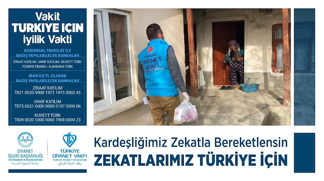 Türkiye Diyanet Vakfı gönüllüleri yapılan çalışmalarla yaraları sarıyor.