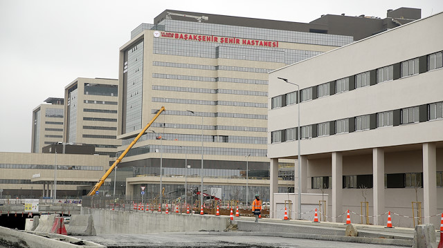  Başakşehir İkitelli Şehir Hastanesinin yolları yapılıyor.