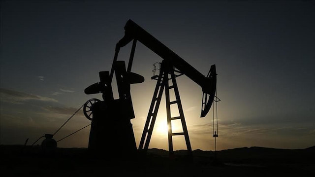 ترامب: خفض إنتاج النفط قد يتجاوز 15 مليون برميل يوميا