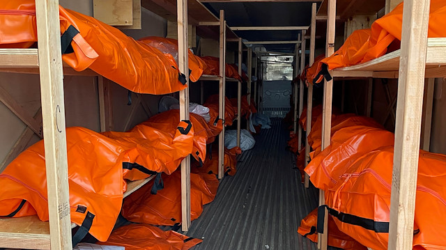  Bodies are seen inside a makeshift morgue outside Wyckoff Hospital amid an outbreak of coronavirus disease (COVID-19) in the Brooklyn borough of New York City, U.S., April 4, 2020. Handout via REUTERS