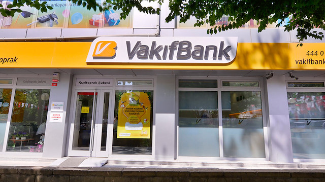 Vakıfbank kredi kartı borçlarını erteledi