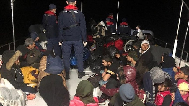 تركيا.. إنقاذ 17 طالب لجوء في بحر إيجة
