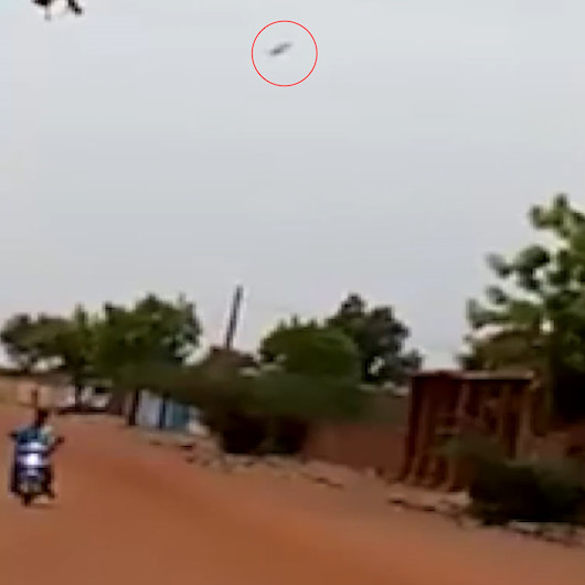 Askeri helikopter böyle düştü