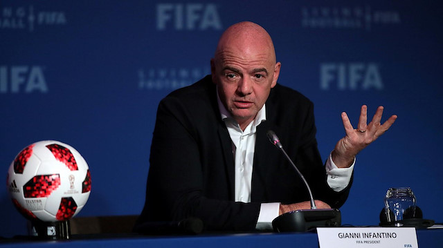 FIFA koronavirüs nedeniyle bütün organizasyonları askıya almıştı.
