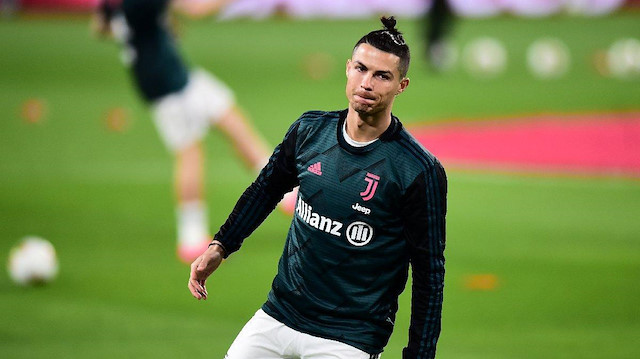 Ronaldo, Juventus formasıyla çıktığı 75 maçta 53 gol attı.