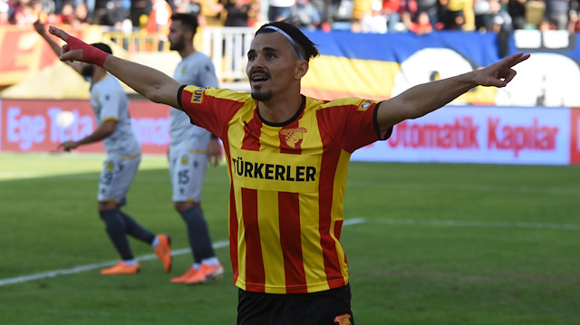 Serdar Gürler, bu sezon Süper Lig'de çıktığı 22 maçta 6 gol atarken, 6 da asist yaptı.