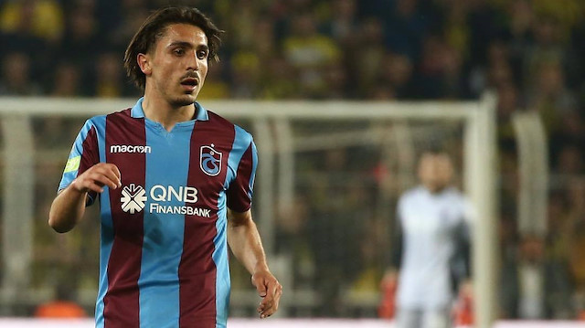 Abdülkadir Ömür, bordo-mavili formayla toplamda çıktığı 82 maçta 10 gol atarken, 18 de asist yaptı.