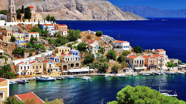 Simi adası Yalos ve Pedi koyuyla Ege’de keşfedilecek en güzel rotalardan