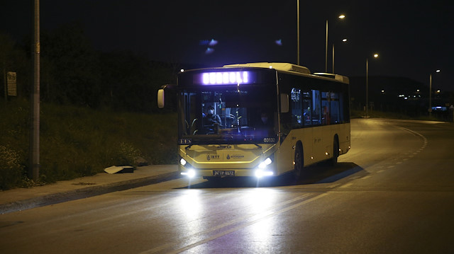 İstanbul'da cezaevlerinden tahliyeler İETT otobüsleri ile yapıldı.
